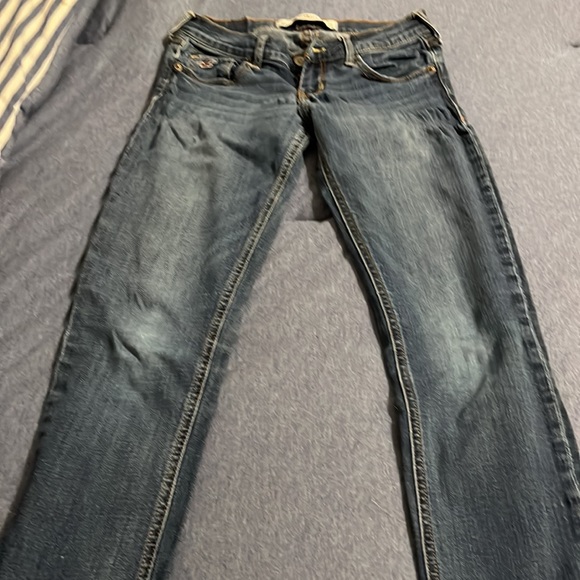 Jean - Picture 3 of 7